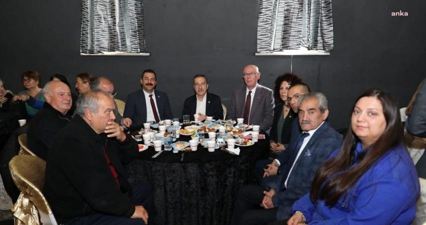 Tepebaşı Belediye Başkanı Ahmet Ata&ccedil;, Odunpazarı Belediye Başkanı Kazım Kurt
