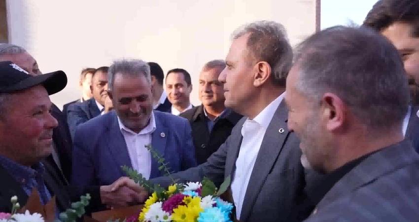 Mersin B&uuml;y&uuml;kşehir Belediye Başkanı ve CHP Mersin B&uuml;y&uuml;kşehir Belediye Başkan