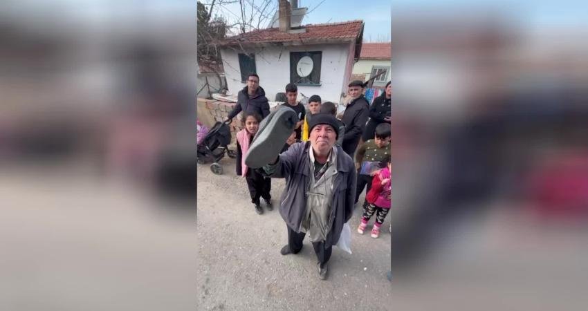 CHP Malatya B&uuml;y&uuml;kşehir Belediye Başkan Adayı Veli Ağbaba&rsquo;ya tabanı delik