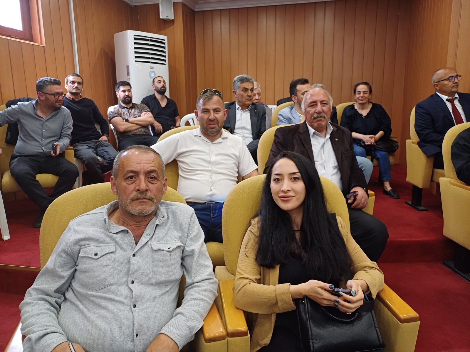 etimesgut-belediyesi-meclis-toplantisinda-ve-mali-rapor-kabulu