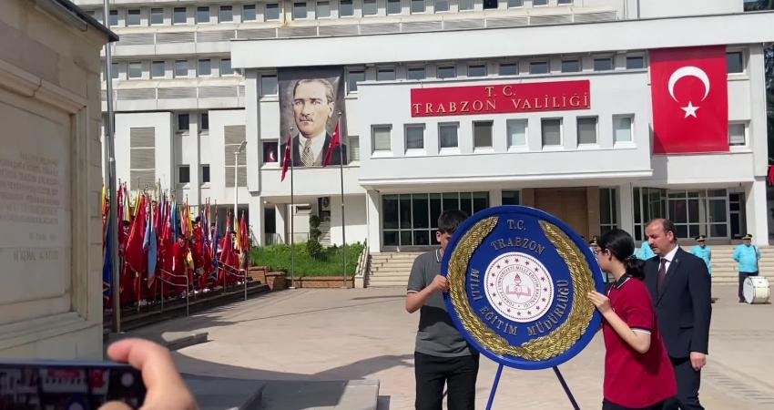 ESRA NUR PERVAN (TRABZON) – Trabzon’da 23 Nisan Ulusal Egemenlik