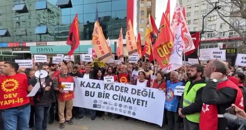 İstanbul’un Gayrettepe semtinde 29 kişinin can verdiği gece klübü önünde