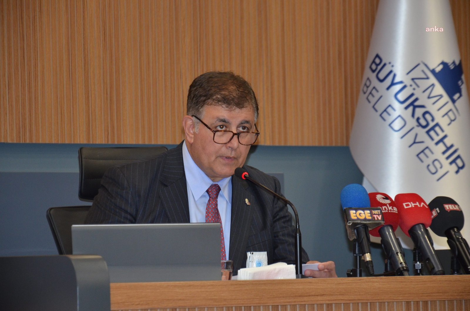 izmir-buyuksehir-belediye-baskani-tugay-iz-birakacak-calismalar-yapmayi-yurekten-diliyorum
