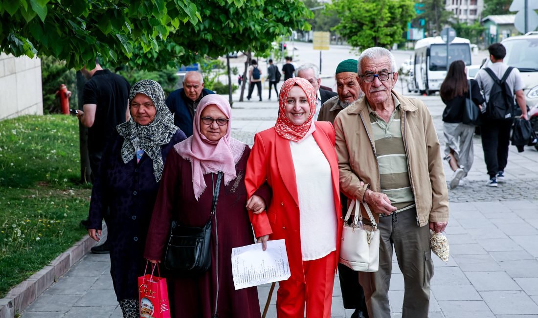 Keçiören Belediyesi bünyesinde yaş almışlara hizmet veren Gönül Köşkü Huzurevi