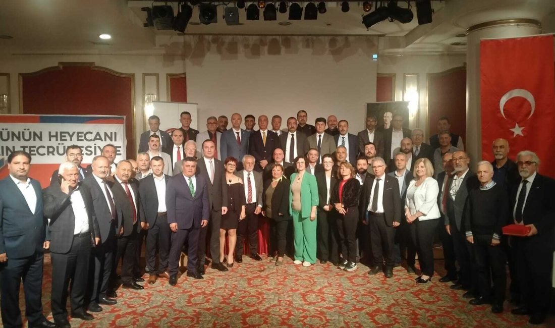 Birleşik Kamu İşgörenleri Sendikaları Konfederasyonu, (BİRLEŞİK KAMU-İŞ) kuruluşunun 16. yıldönümünü