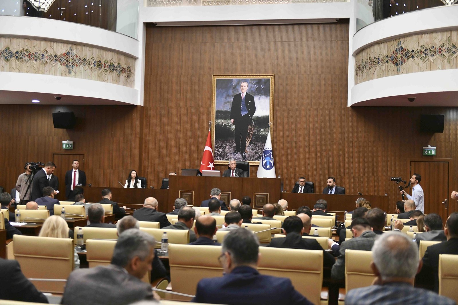ankara-buyuksehir-belediyesi-meclisi-ilk-toplantisini-yapti