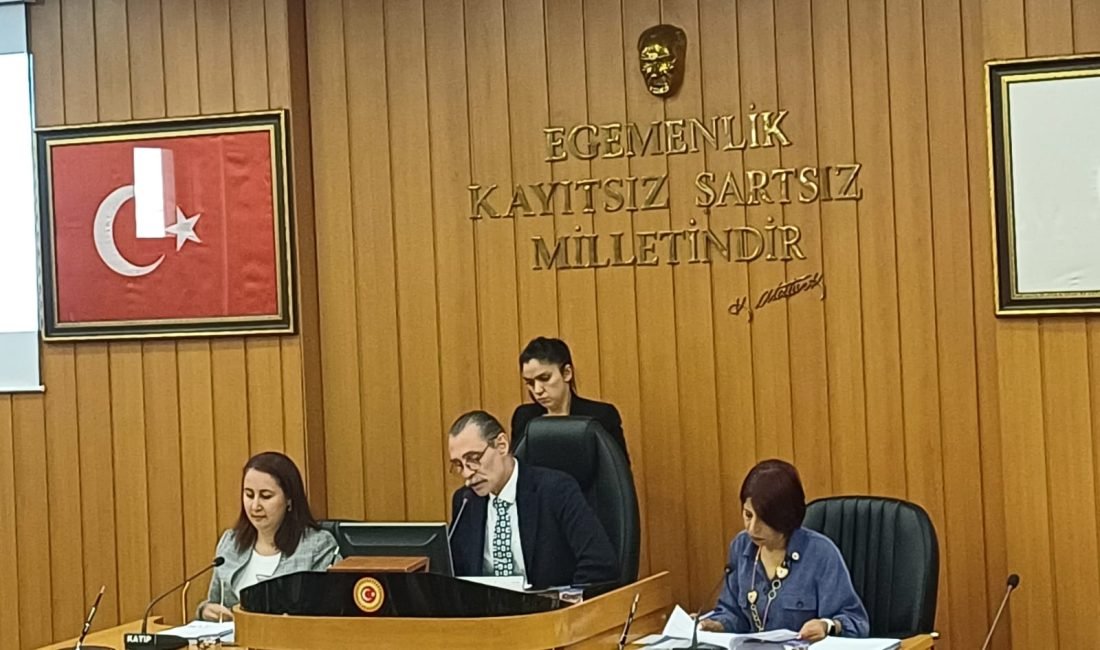 Etimesgut Belediyesi, Başkan Erdal Beşikçioğlu başkanlığında gerçekleştirilen meclis toplantısında 2023