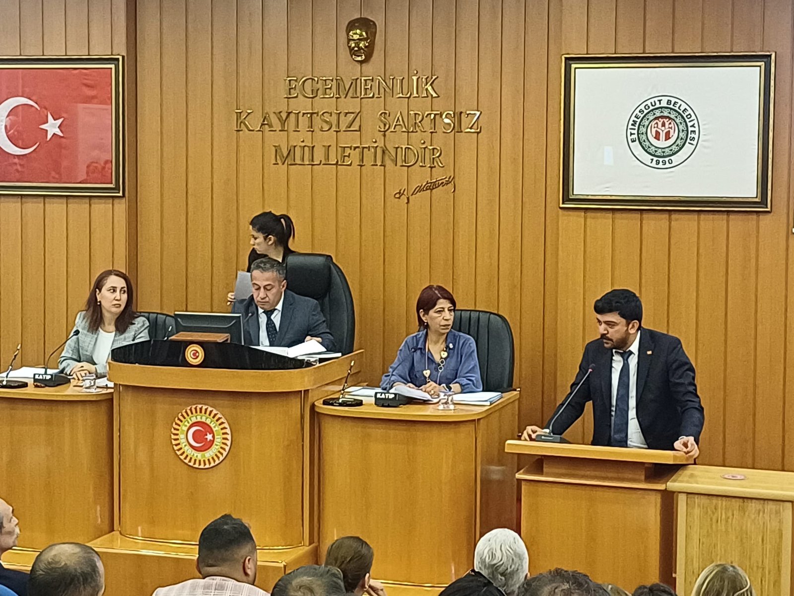 etimesgut-belediyesi-meclis-toplantisinda-ve-mali-rapor-kabulu