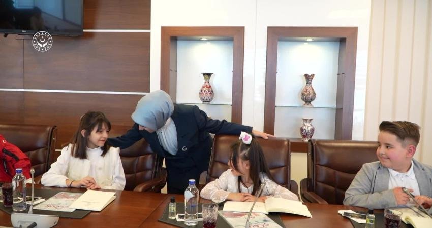(ANKARA) – Aile ve Sosyal Hizmetler Bakanı Mahinur G&ouml;ktaş, 23