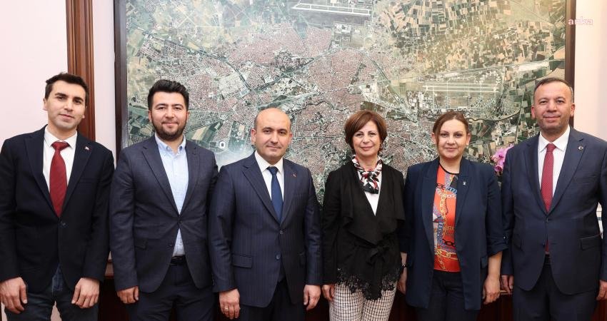 AK Parti Eskişehir İl Başkanı Gürhan Albayrak ve beraberindeki heyet,