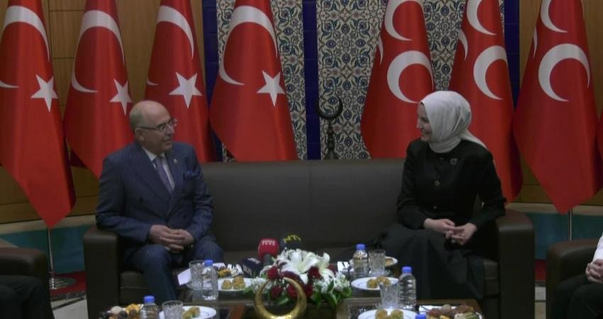 AKP heyetinin Ramazan Bayramı dolayısıyla MHP’yi ziyaretinde 31 Mart yerel