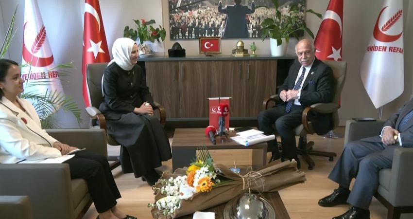 AKP Ankara Milletvekili Zeynep Yıldız başkanlığındaki heyet, Yeniden Refah Partisi’ne