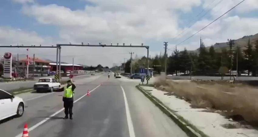 İçişleri Bakanı Ali Yerlikaya, Ramazan Bayramı boyunca yürütülen trafik kontrolleri