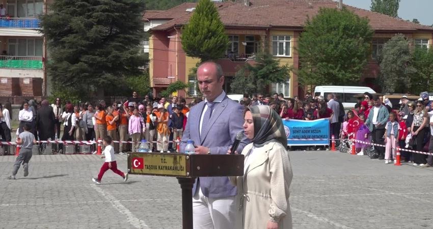 RAFET &Ouml;ZT&Uuml;RK (AMASYA) – Amasya&rsquo;nın Taşova il&ccedil;esinde 23 Nisan Ulusal