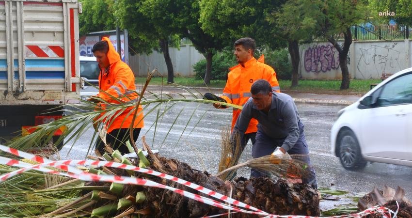Meteoroloji Bölge Müdürlüğü’nün kuvvetli yağış ve fırtına uyarısıyla birlikte teyakkuza