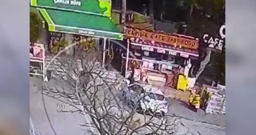 Beylikdüzü’nde Pitbull Saldırısı Kameraya Yansıdı: Köpeğin Sahibi Önce Gözaltına Alındı Sonra Serbest Bırakıldı İstanbul Beylikdüzü sahilinde ailesiyle vakit geçiren Cem Mert Özer, alışveriş