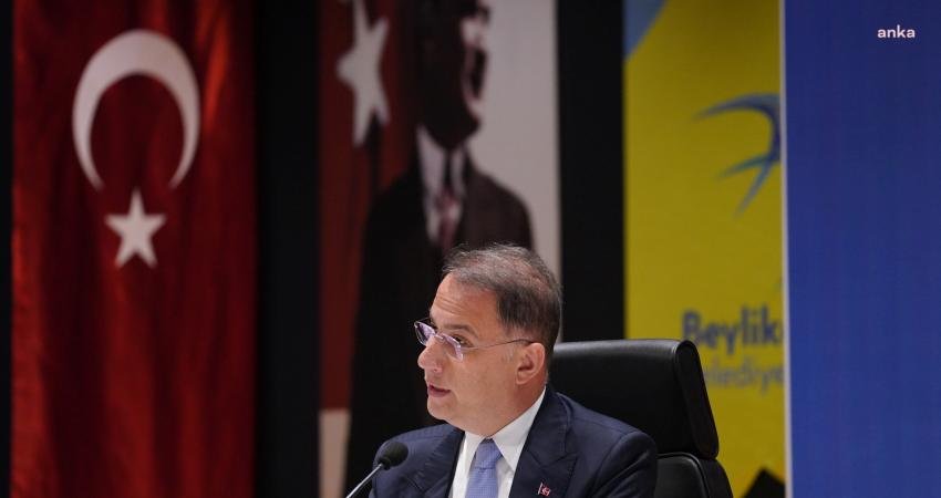 Beylikdüzü’nde Yeni Dönemin İlk Meclis Toplantısı Yapıldı Beylikdüzü Belediye Meclisi, yeni dönemin ilk toplantısını Başkan Mehmet Murat