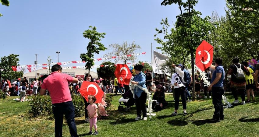 Bornova Geleneksel Uçurtma Şenliği, 23 Nisan Ulusal Egemenlik ve Çocuk