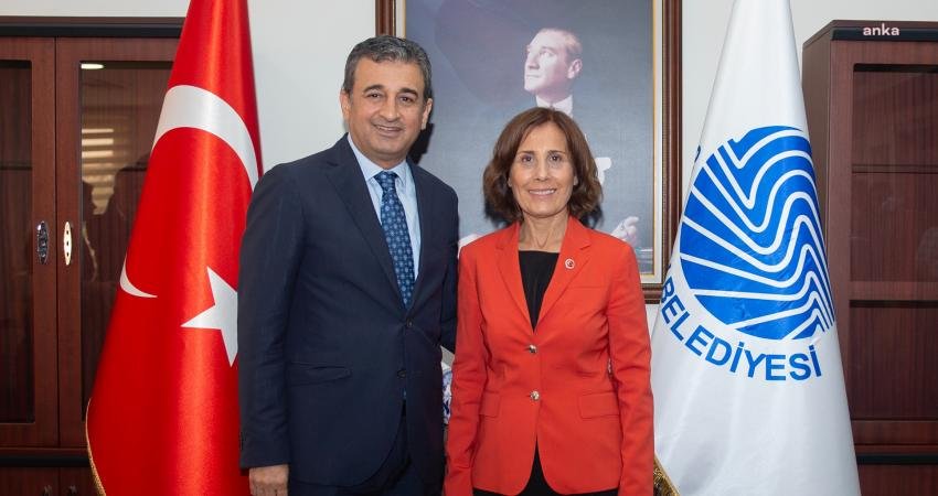 CHP Genel Başkan Yardımcısı Burhanettin Bulut, Seyhan Belediye Başkanı Oya