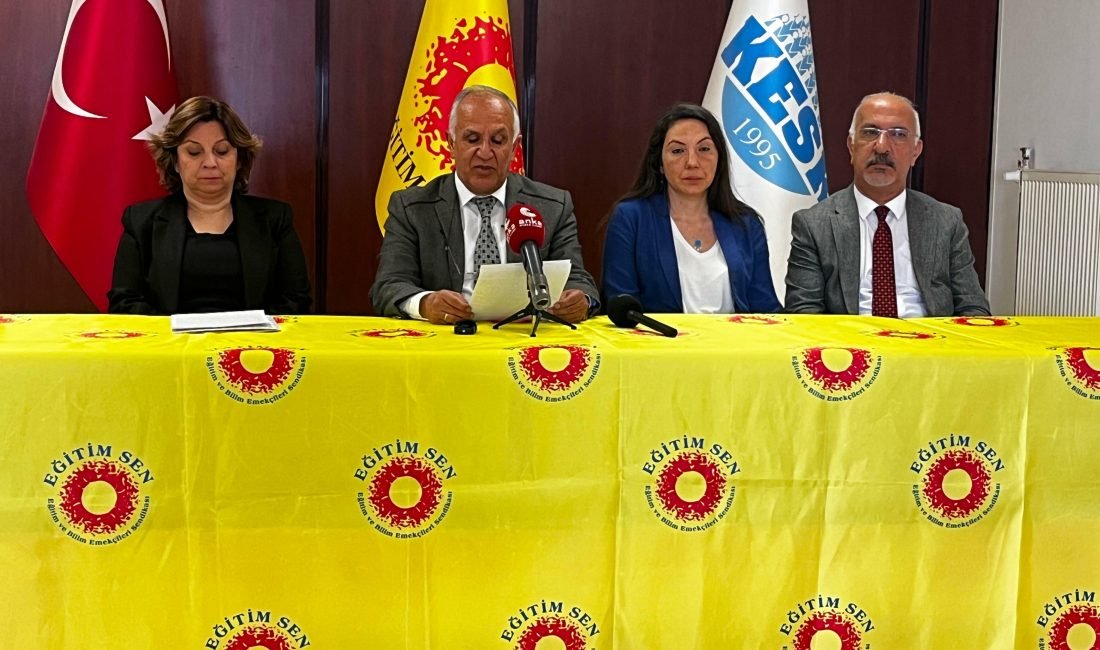 Eğitim- Sen Başkanı Irmak: Köy Enstitüleri Pratiğinin Eksikliği, Eğitim Sisteminin Büyük Bir Çöküşün Eşiğinde Olduğu Günümüzde Çok Daha Yakından Hissedilmektedir Eğitim-Sen Genel Başkanı Kemal Irmak, Köy Enstitüleri’nin 84. kuruluş yıl
