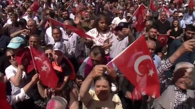 CHP Genel Başkanı Özgür Özel, Denizli programının ardından Manisa’nın Sarıgöl
