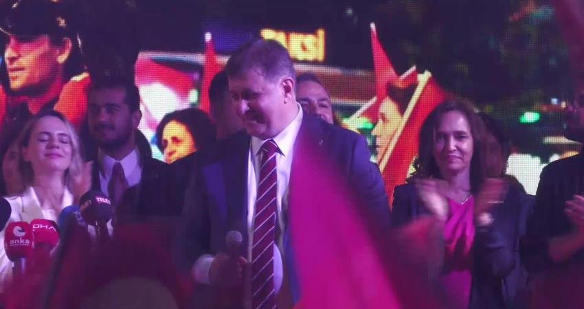 CHP İzmir Büyükşehir Belediye Başkan adayı Cemil Tugay, günler süren