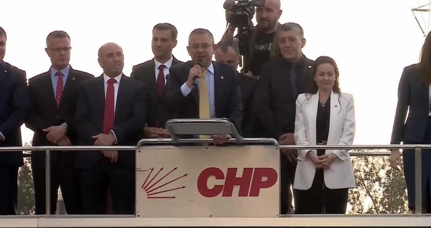Cumhuriyet Halk Partisi Lideri Özgür Özel, yerel seçimlerin ardından ilk