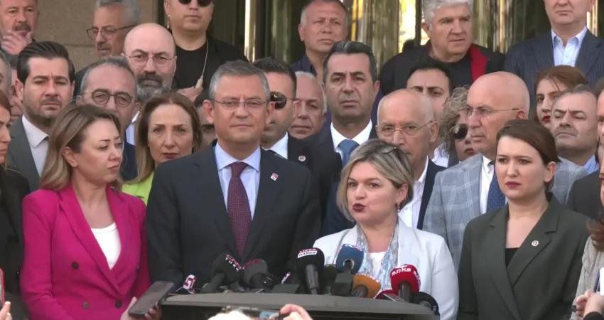 CHP’liler Genel Başkan Özgür Özel’in çağrısı üzerine itarz süreci bitmeden