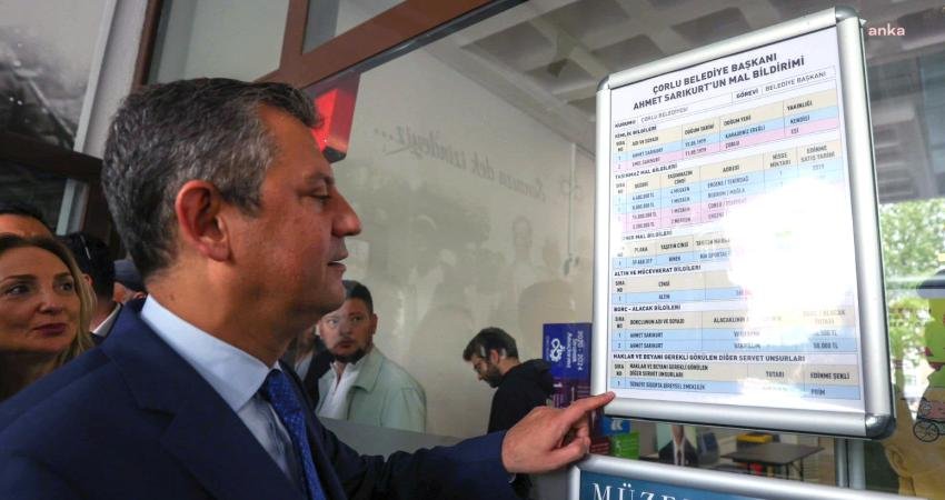 Çorlu Belediye Başkanı Ahmet Sarıkurt, mal varlığını kamuoyuyla paylaştı.
