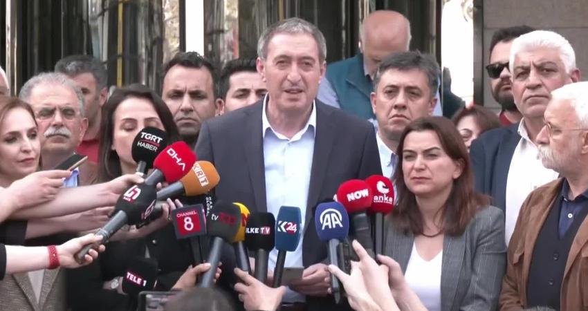 DEM Parti Eş Genel Başkanları Tülay Hatimoğulları ve Tuncer Bakırhan,