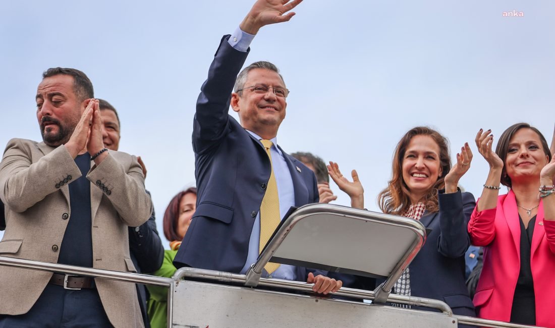 CHP Genel Başkanı Özgür Özel, 31 Mart yerel seçimlerinin ardından