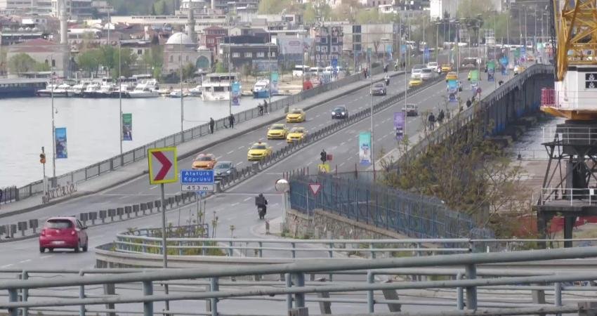 İstanbul’da yurttaşlar Ramazan Bayramı’nda da ekonomik sıkıntılardan şikayet etti. Bir