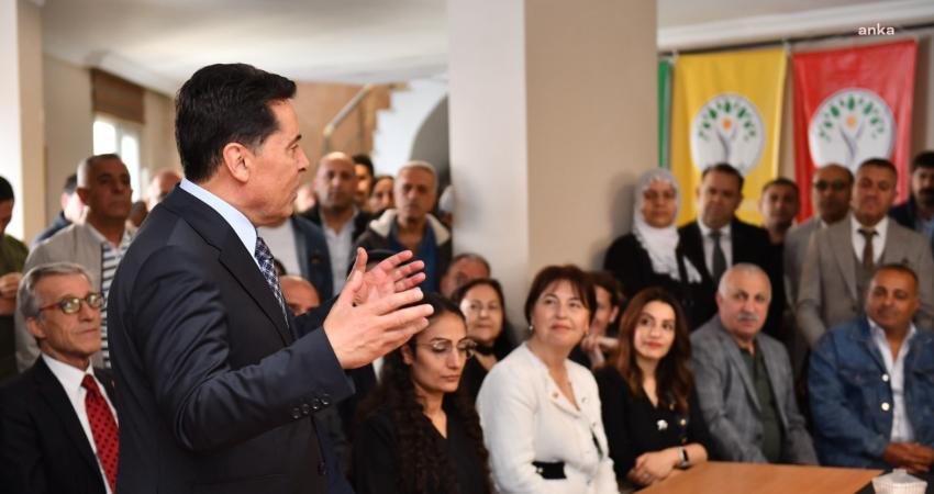 Esenyurt Belediye Başkanı Ahmet Özer, Ramazan Bayramı’nın ikinci gününde ilçedeki