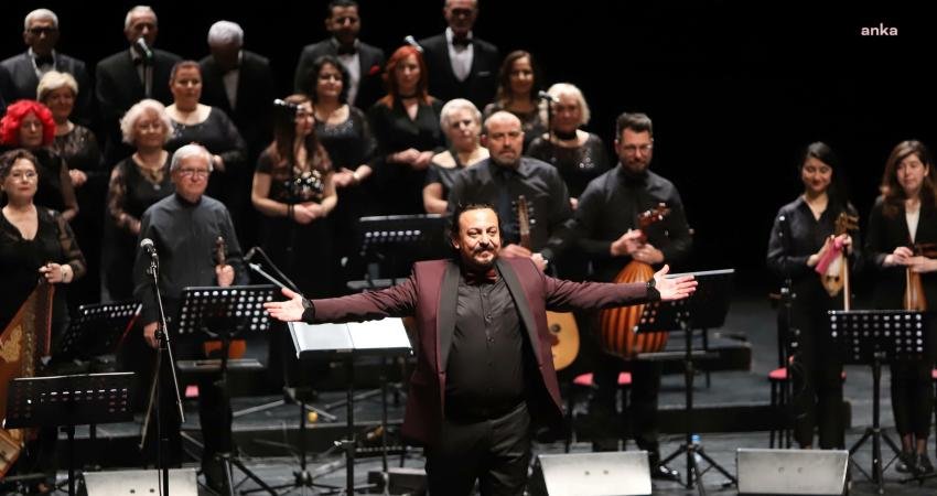 ESMEK Türk Sanat Müziği Korosu’ndan 100. Yıl Konseri (ESKİŞEHİR) – Farklı meslek gruplarının ve emeklilerin gönüllü olarak oluşturduğu