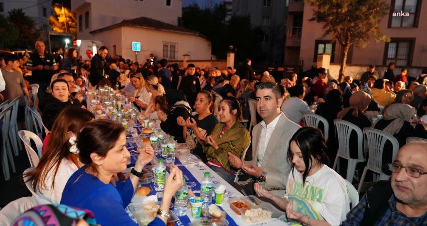 Kartal Belediyesi&rsquo;nin Ramazan ayı dolaysıyla d&uuml;zenlediği mahalle iftarının son adresi