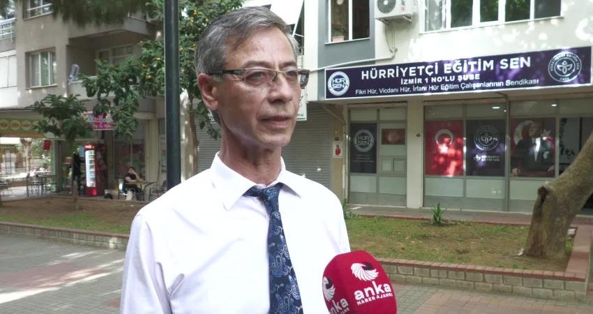 Hürriyetçi Eğitim Sen İzmir İl Başkanı Adnan Sarısayın, yeni müfredat