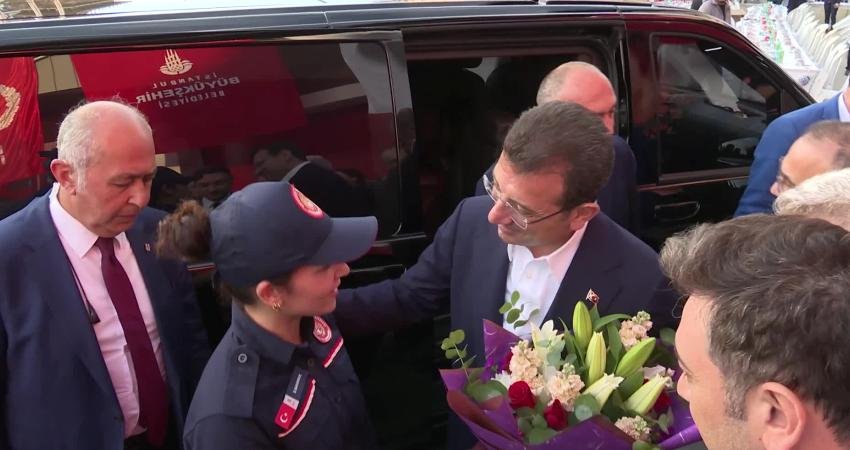 İBB Başkanı Ekrem İmamoğlu, 400 itfaiye eri mesai arkadaşıyla, Çekmeköy