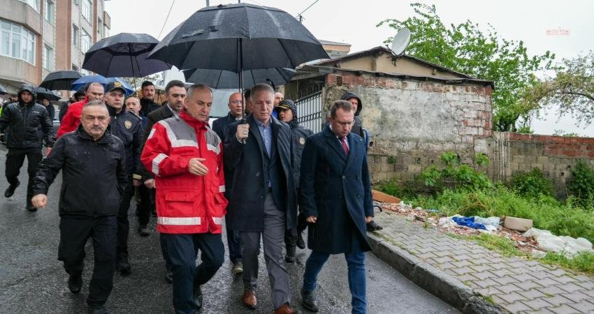 İstanbul Valisi Davut Gül, Yıldıztabya’da meydana gelen toprak kaymasının ardından