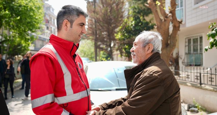 Kartal Belediye Başkanı Yüksel’den, Cevizli’de Balkonun Çöktüğü Bölgede İnceleme (İSTANBUL) – Kartal Belediye Başkanı Gökhan Yüksel, Cevizli Mahallesi Saraylar