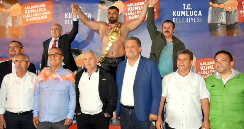 Manavgat Belediyesi’nin başpehlivanı Fatih Atlı, bu yıl 25’incisi düzenlenen Kumluca