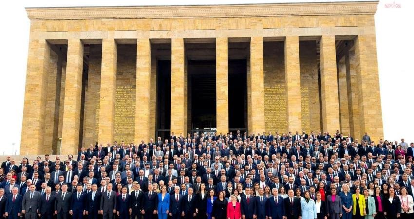 Kuşadası Belediye Başkanı Ömer Günel, Cumhuriyet Halk Partisi (CHP) tarafından
