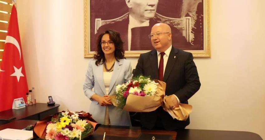 ESMA TURAN Muğla’nın Menteşe il&ccedil;esinin ilk kadın Belediye Başkanı CHP&rsquo;li
