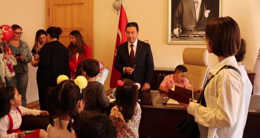 ESMA TURAN (MUĞLA) – Muğla B&uuml;y&uuml;kşehir Belediye Başkanı Ahmet Aras,
