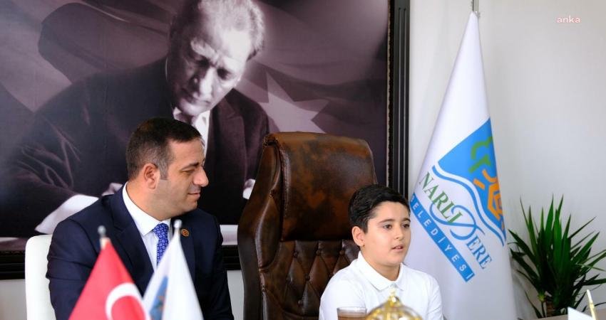 (İZMİR) – Narlıdere Belediye Başkanı Erman Uzun, 23 Nisan Ulusal