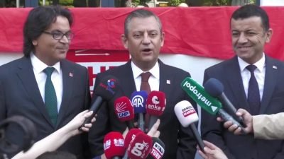 CHP Genel Başkanı Özgür Özel, partisinin Denizli İl Başkanlığını ziyaret