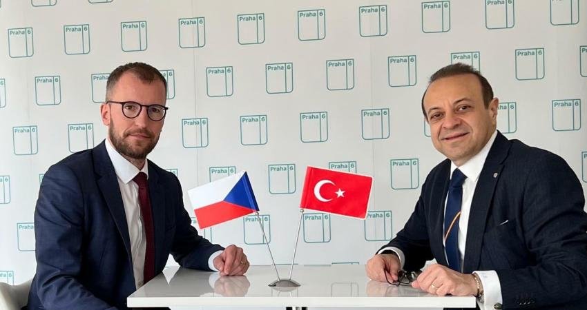 Prag Büyükelçiliği’nin Diplomatik Girişimleri Sonuç Verdi Avrupa’da ilk defa bir parka belediye kararı ile Türkiye’nin adı