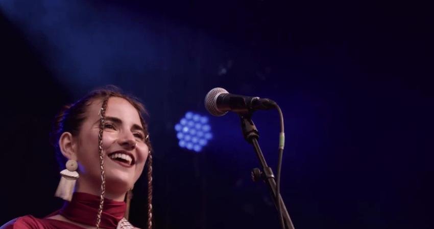 Danimarka’da yaşayan AySay Grubu üyesi Luna Erşahin, Van’a geldi. Danimarka’daki
