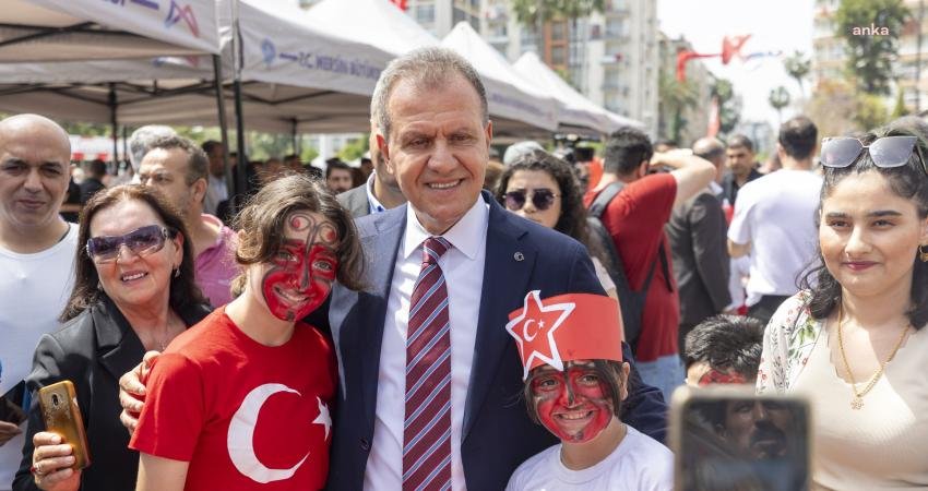 (MERSİN) – Mersin B&uuml;y&uuml;kşehir Belediye Başkanı Vahap Se&ccedil;er, 23 Nisan