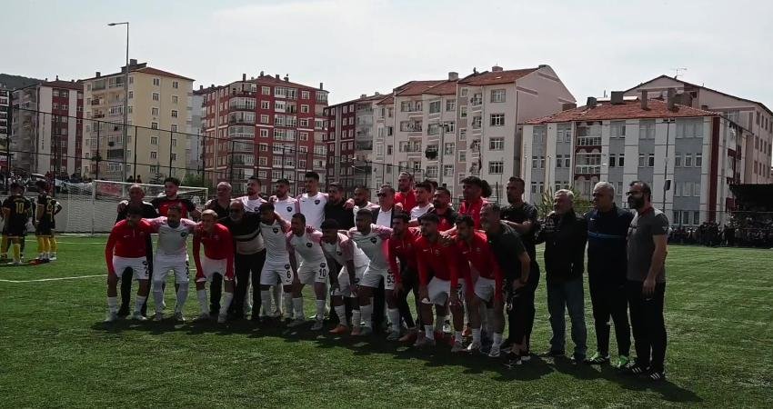 Bölgesel Amatör Lig (BAL) 11. Grupta lider Yozgat Belediyesi Bozokspor,