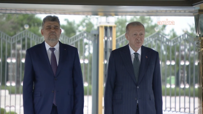 Cumhurbaşkanı Recep Tayyip Erdoğan, Romanya Başbakanı Marcel Ciolacu'yu Cumhurbaşkanlığı'nda resmi